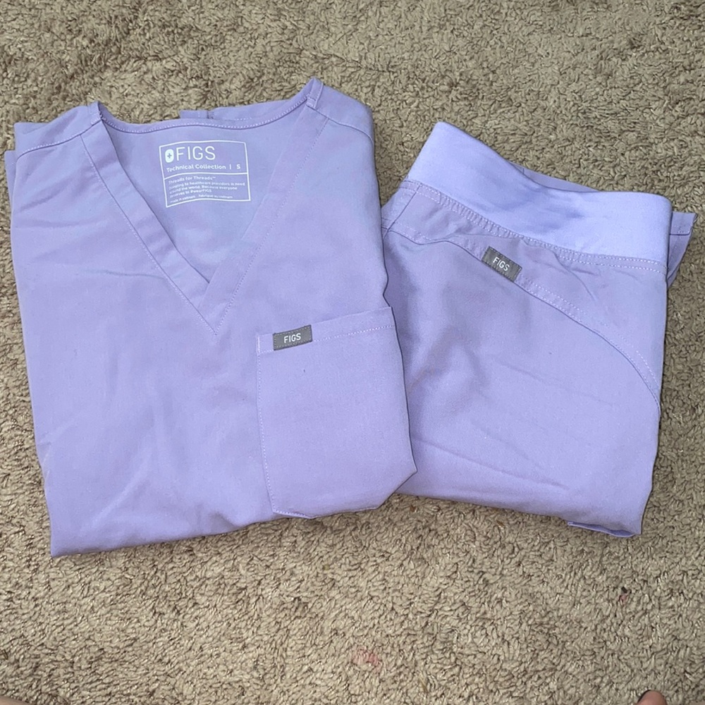 FIGS scrub set small top, small petite kade bottoms